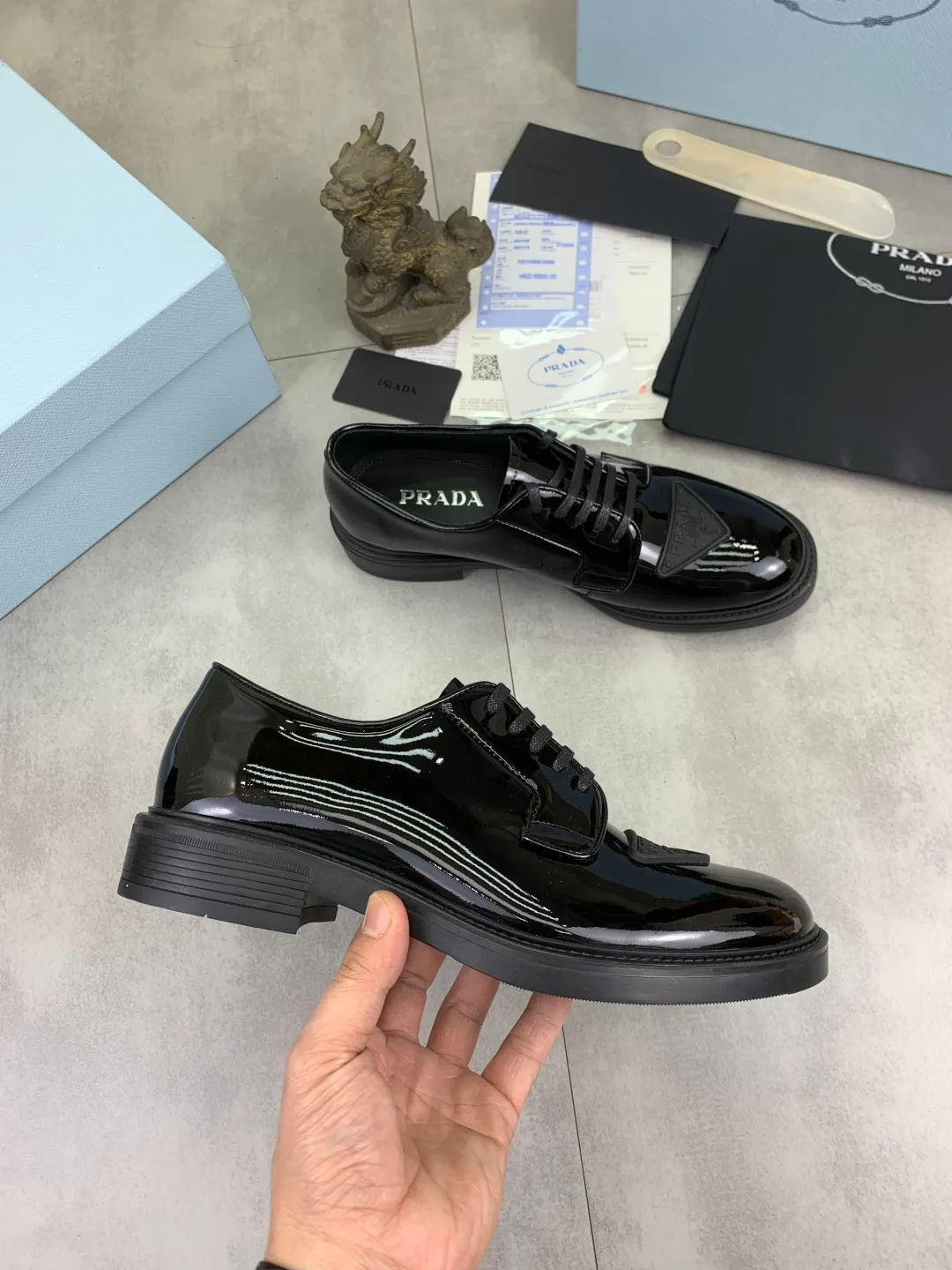 Men's Men's Shoes💰P640💰[New Style] High Quality Water-dyed Niuli 🆘[PRADA] Prada's latest casual business leather shoes for men! Listed simultaneously! The fabric is made of specially imported original calfskin, and the interior is made of imported water-dyed cowhide. It is absolutely luxurious and leads the fashion trend. High-end combination rubber outsole, size: 38-44 (45 and 46 can be customized) 3️⃣ colors available